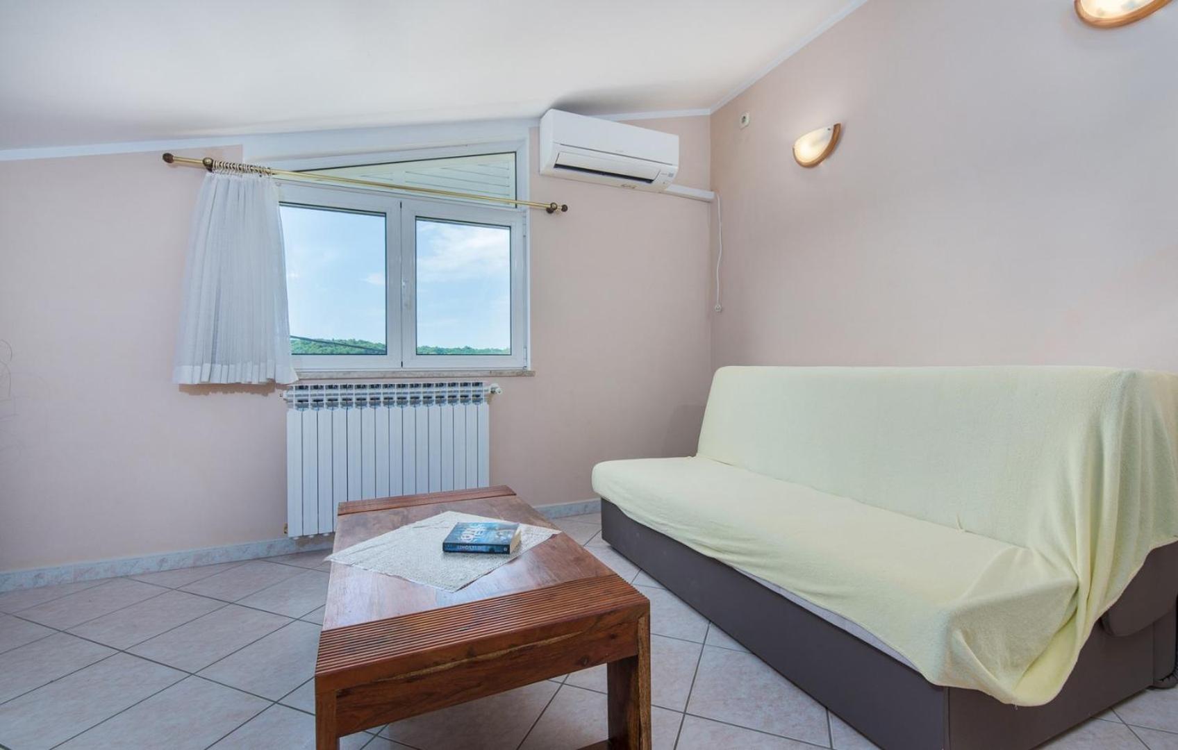 Villa Anita With Common Pool Vrvari Habitación foto